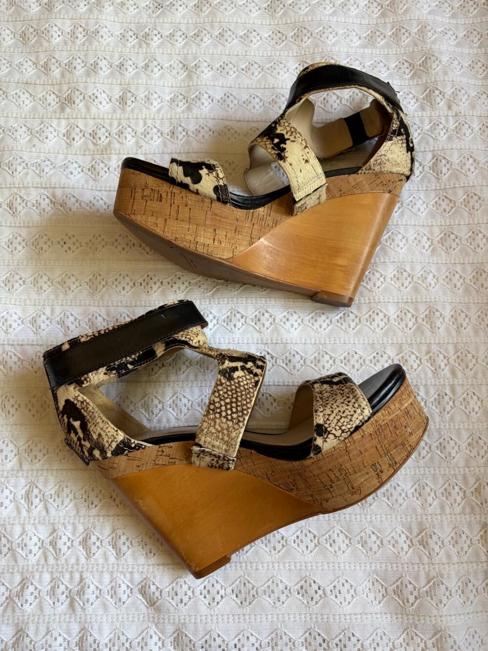 Kenneth Cole New York Cork Wedge Sandals Cow Print Leather Women's Size 7.5